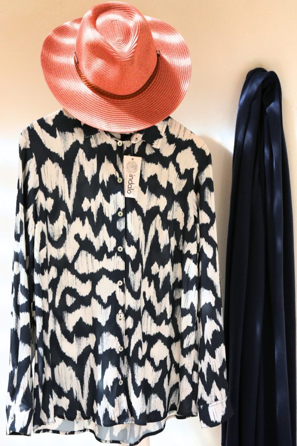 Long Sleeve Classic Shirt - Image 5